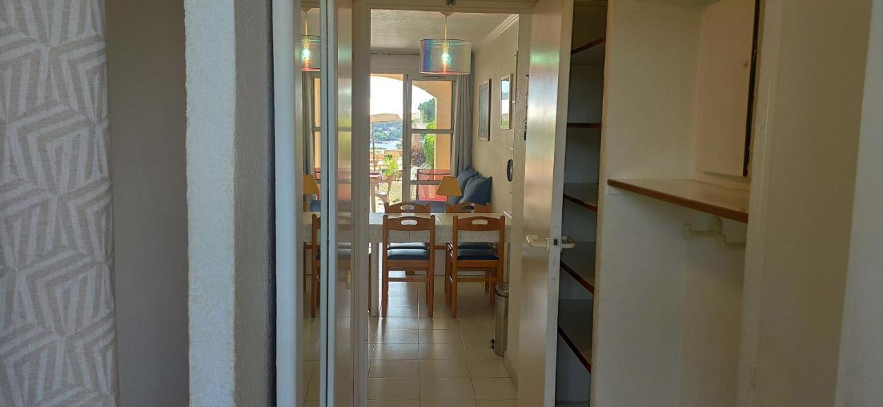 Agay Cap Esterel, Le Village Belvedere T2 Climatise Rez-De-Jardin, Vue Mer, Piscine Et Parking Inclus Сен-Рафаель Екстер'єр фото