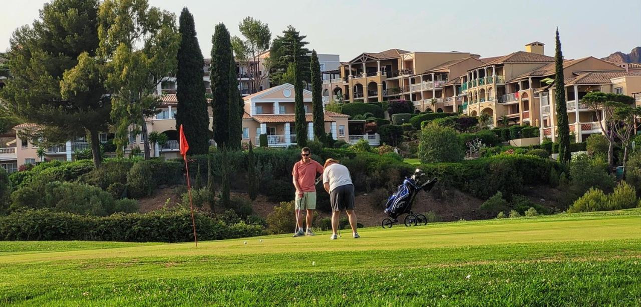 Agay Cap Esterel, Le Village Belvedere T2 Climatise Rez-De-Jardin, Vue Mer, Piscine Et Parking Inclus Сен-Рафаель Екстер'єр фото